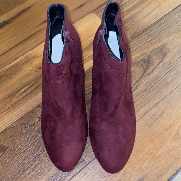 Kelly and Katie Adeelah size 6 heel bootie maroon - Picture 2 of 7
